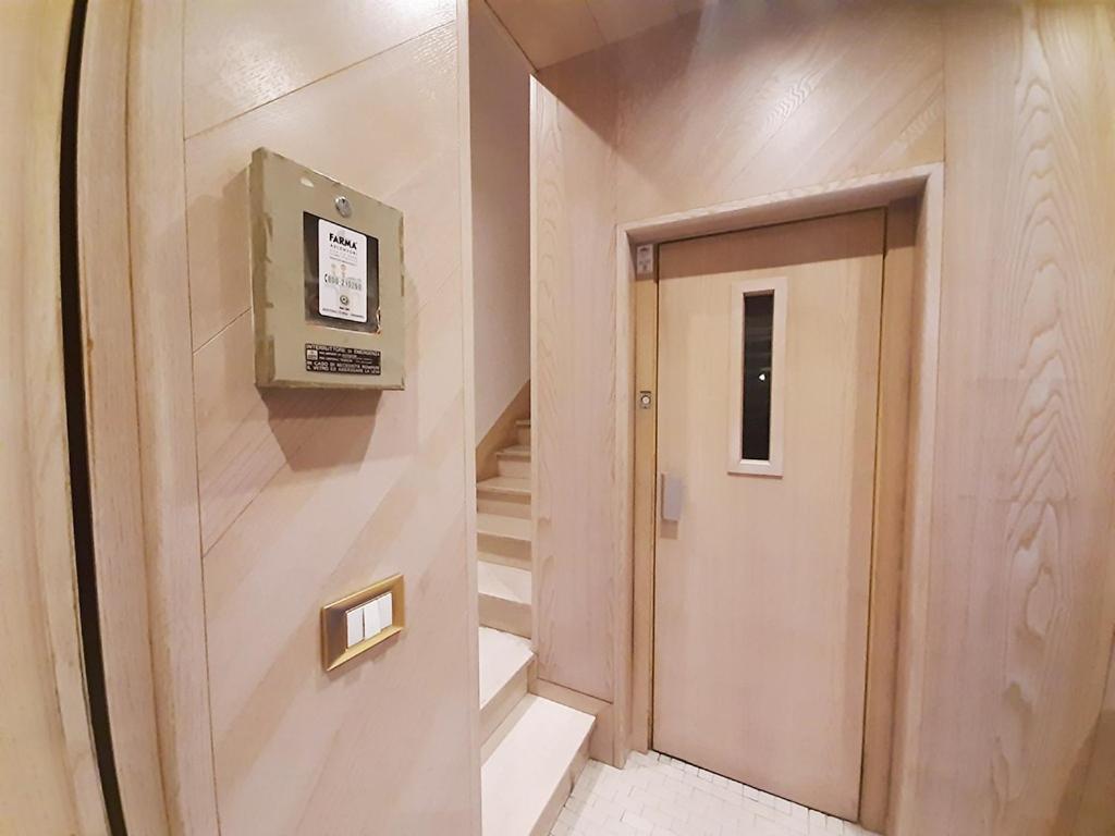 Appartamento Nel Cuore Di Parma - Laterale Via Farini Exterior photo